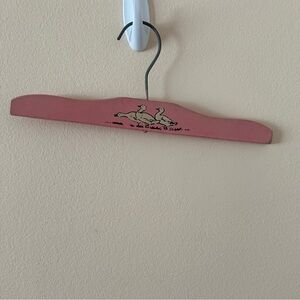 Vtg Pink Wooden Hanger with Duck Design Good condition